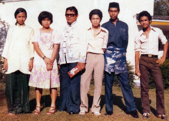 raya1979.jpg